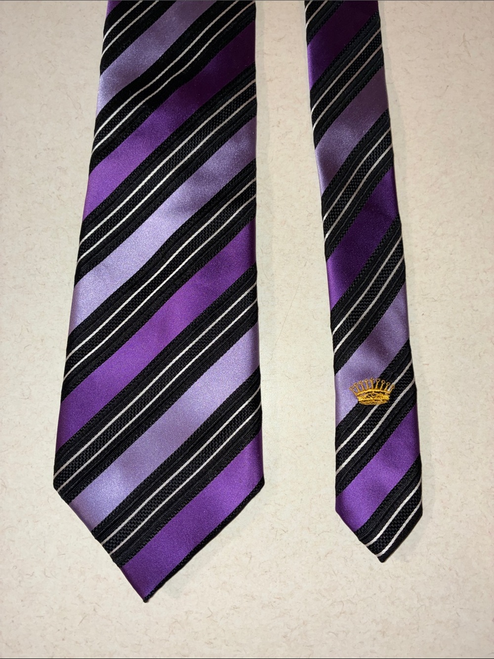 Luxury Embroidered Men’s Tie